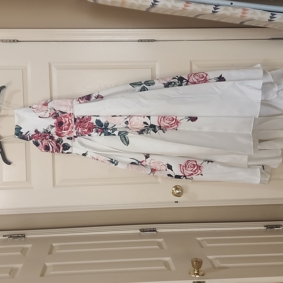 Prom dress - Picture 3 of 5